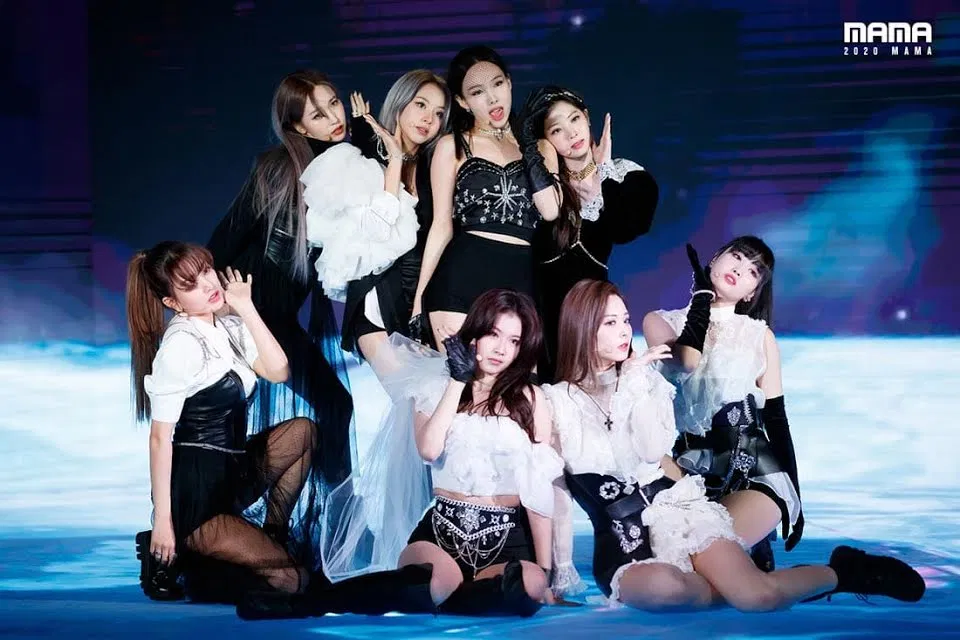 TWICE phát triển với phong cách trưởng thành hơn (Ảnh: Internet)
