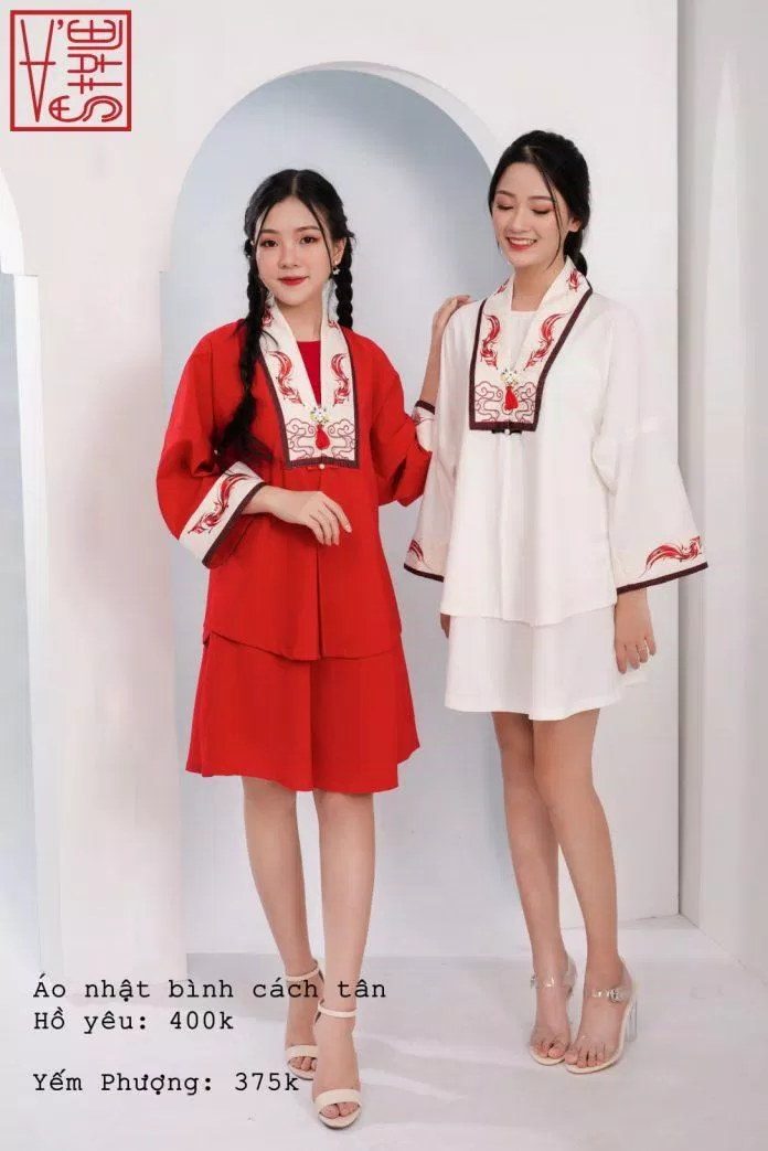 Mẫu áo Nhật Bình cách tân đẹp của V-style với vạt ngắn kết hợp với hoặc quần ống rộng, phù hợp cho cả trang phục thường nhật. (Ảnh: V-style - Việt cổ phục) Mẫu áo Nhật Bình cách tân đẹp của V-style với vạt ngắn kết hợp với hoặc quần ống rộng, phù hợp cho cả trang phục thường nhật. (Ảnh: V-style - Việt cổ phục)