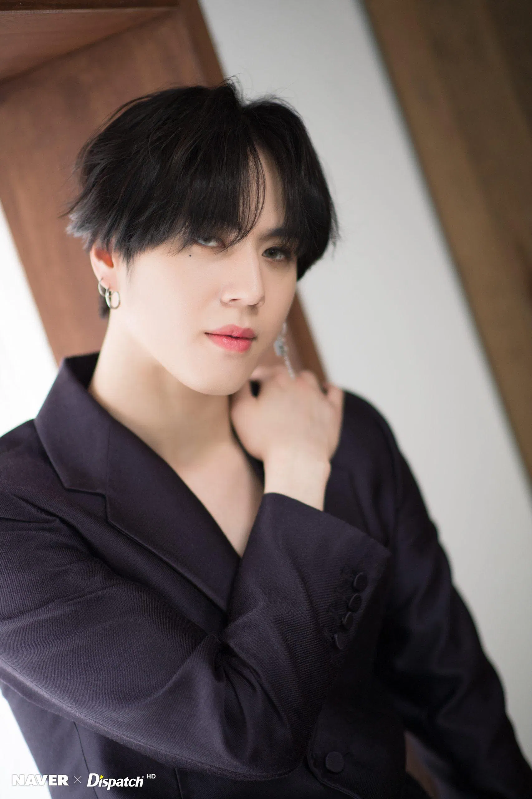 Yugyeom được phỏng đoán sẽ gia nhập hãng đĩa AOMG. (Ảnh: Internet)
