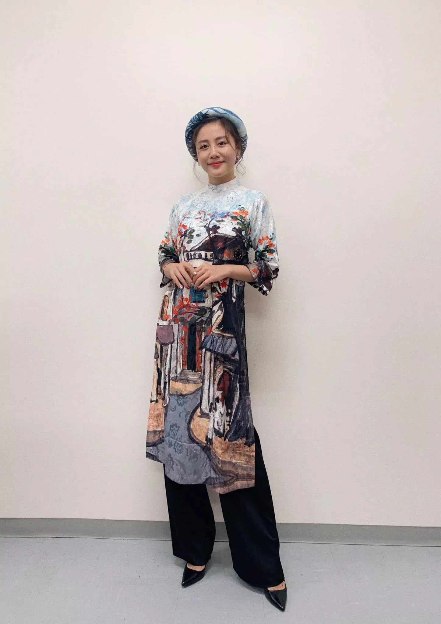 Kiểu áo dài này đang rất được các nàng ưa chuộng (Nguồn: Internet) Kiểu áo dài này đang rất được các nàng ưa chuộng (Nguồn: Internet)