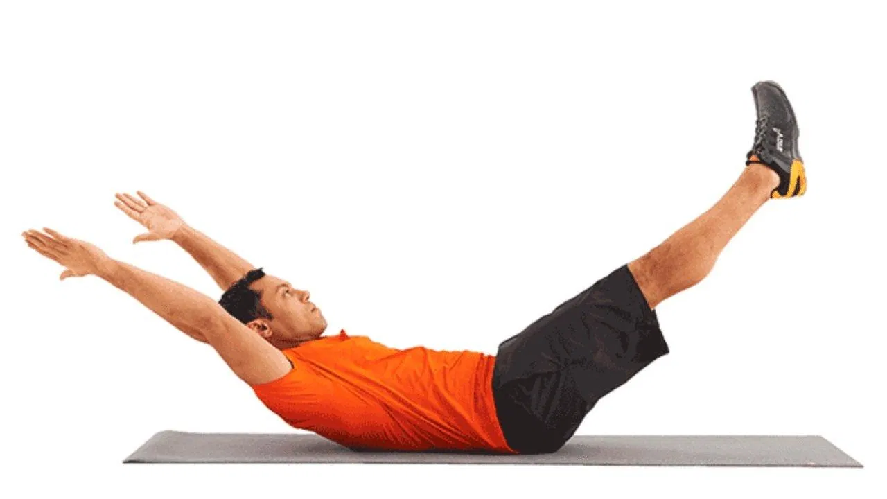 Phải co người hết cỡ mới đúng yêu cầu của bài này nhé (Ảnh: Internet). Phải co người hết cỡ mới đúng yêu cầu của bài này nhé (Ảnh: Internet).