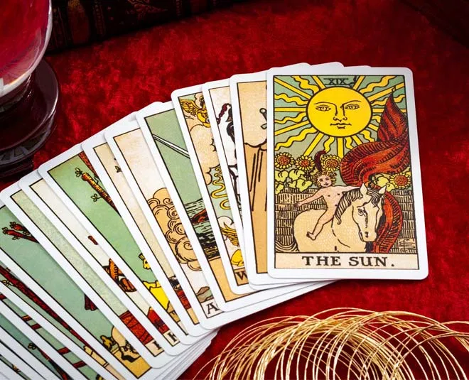 Tarot ban đầu là một trò chơi đánh bài thuần túy. (Ảnh: internet)