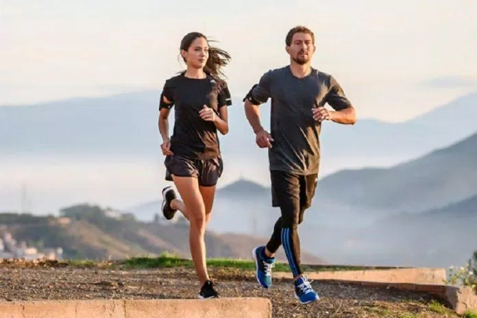 Có nhiều nhịp thở khác nhau khi chạy bộ tùy vào thể chất của mỗi người và tốc độ chạy (Ảnh: Internet). Có nhiều nhịp thở khác nhau khi chạy bộ tùy vào thể chất của mỗi người và tốc độ chạy (Ảnh: Internet).
