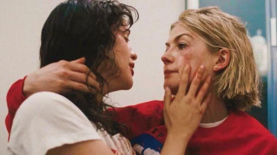 Chính tình yêu đã khiến hai người sống chết có nhau. (Ảnh: Internet)