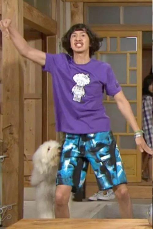 Không ai ngờ rằng bộ phim sitcom " gia đình là số 1" và điệu nhảy con muỗi của Kwang Soo đã gây được sự chú ý của Yoo Jae Suk . (Ảnh : Internet). Không ai ngờ rằng bộ phim sitcom " gia đình là số 1" và điệu nhảy con muỗi của Kwang Soo đã gây được sự chú ý của Yoo Jae Suk . (Ảnh : Internet).