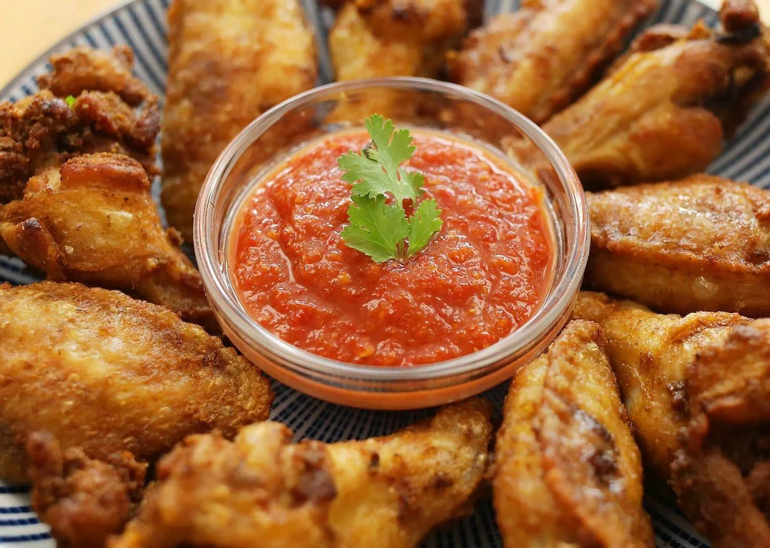 Đồ chiên ăn ngon miệng nhưng lại là kẻ thù số một của những người đang muốn giảm cân (Ảnh: Internet). Đồ chiên ăn ngon miệng nhưng lại là kẻ thù số một của những người đang muốn giảm cân (Ảnh: Internet).