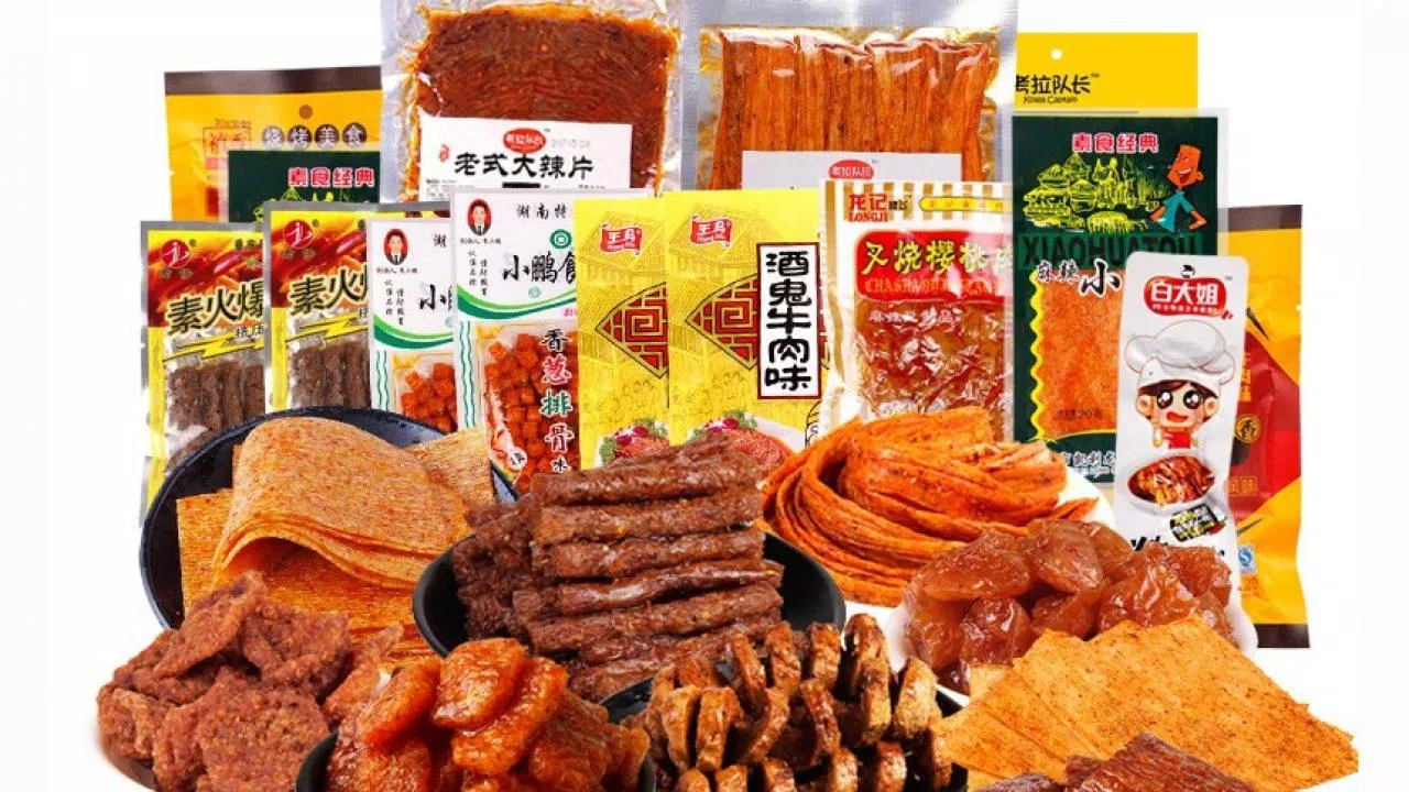 Ăn nhiều đồ ăn vặt sẽ gây hại cho não bộ, tăng nguy cơ mắc các bệnh nguy hiểm. (Nguồn: Internet) Ăn nhiều đồ ăn vặt sẽ gây hại cho não bộ, tăng nguy cơ mắc các bệnh nguy hiểm. (Nguồn: Internet)