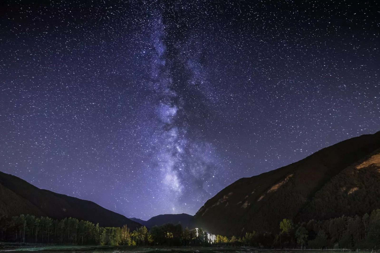 Nơi tận cùng thế giới cũng là nơi ánh sao hội tụ về! (Ảnh: Internet). Nơi tận cùng thế giới cũng là nơi ánh sao hội tụ về! (Ảnh: Internet).