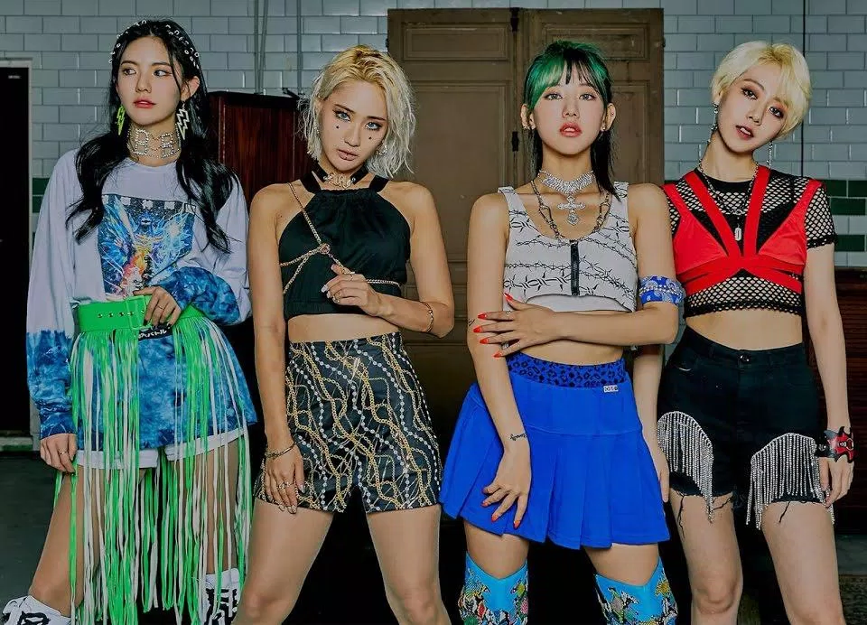 Có thể bạn chưa biết: 6 nhóm nhạc KPOP từng thay đổi tên fandom ANS boygroup CIGNATURE CRAXY CROSS GENE Fandom girlgroup Girlkind KPOP Tên fandom thay đổi Thay đổi tên TXT