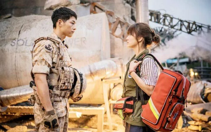 "Tôi nên xin lỗi hay thú nhận tình cảm của mình?" - Yoo Shi Jin (Song Joong Ki).  (Nguồn: Internet)
