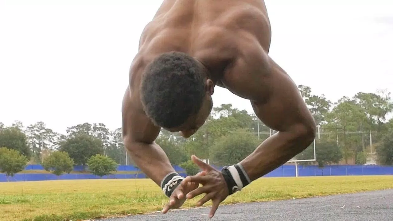 Nghe cái tên dài ngoằng là biết bài này kết hợp nhiều skill trong cùng một động tác rồi (Ảnh: Internet). Nghe cái tên dài ngoằng là biết bài này kết hợp nhiều skill trong cùng một động tác rồi (Ảnh: Internet).