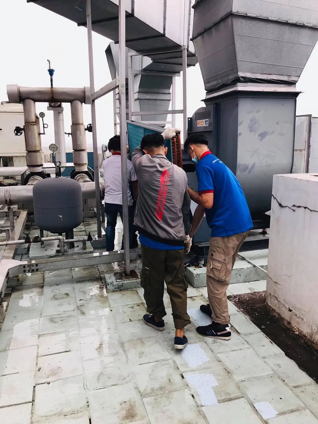 Công Ty Vận Tải Dịch Vụ Chuyển Nhà Hoàng Dương (Ảnh Internet) Công Ty Vận Tải Dịch Vụ Chuyển Nhà Hoàng Dương (Ảnh Internet)