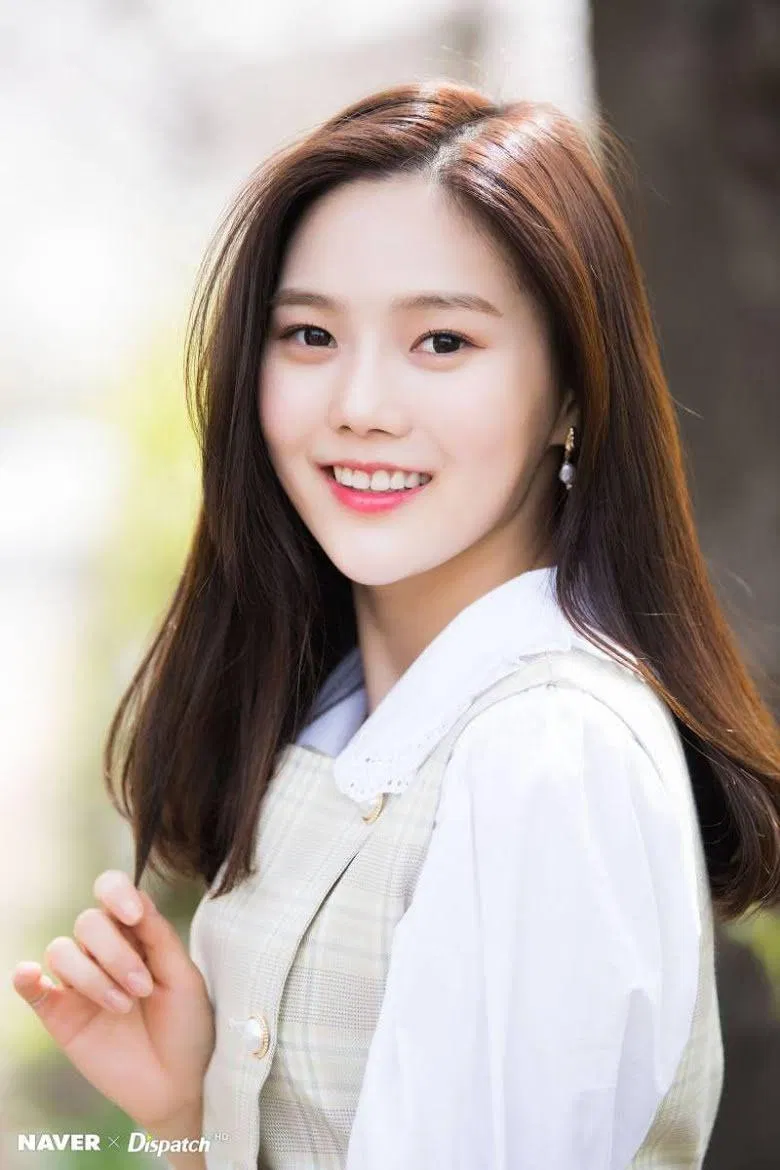 Hyojung (OH MY GIRL) với mong muốn hẹn hò với “phi công”. (Nguồn: Internet)