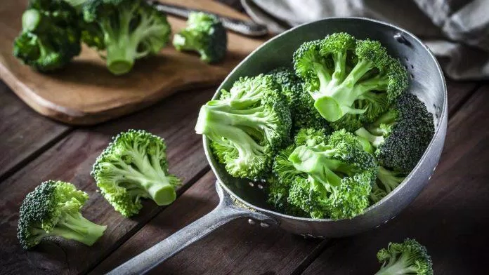 Hãy ăn nhiều rau xanh mỗi ngày để tăng sức đề kháng bạn nhé (Ảnh: Internet).