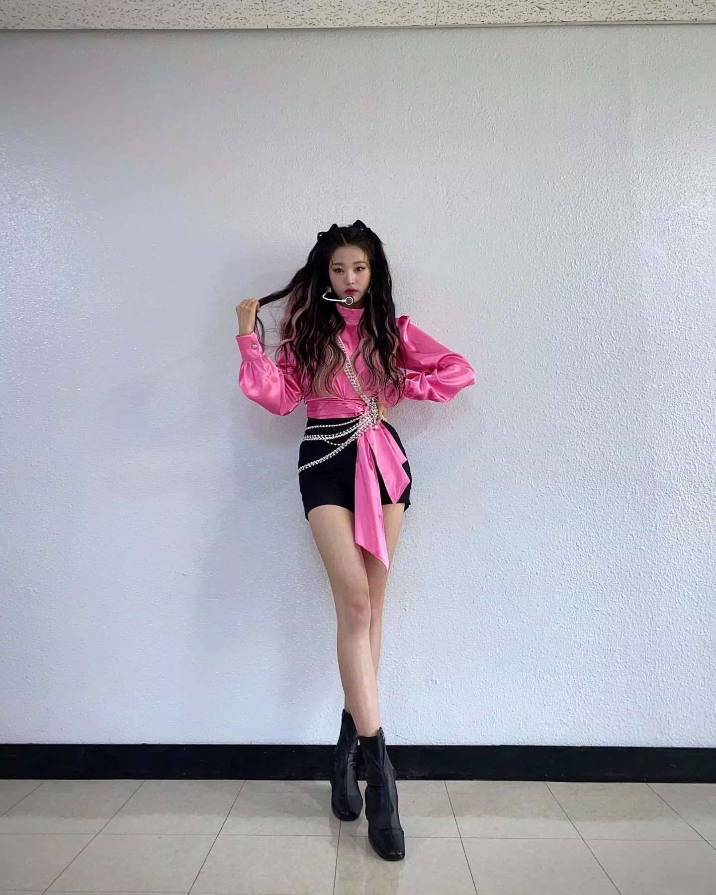 Xuất phát điểm là quán quân show sống còn Produce 48, Jang Wonyoung gây thất vọng khi kỹ năng hát và nhảy đều kém xa so với các thí sinh tài năng khác. (Nguồn: Internet) Xuất phát điểm là quán quân show sống còn Produce 48, Jang Wonyoung gây thất vọng khi kỹ năng hát và nhảy đều kém xa so với các thí sinh tài năng khác. (Nguồn: Internet)