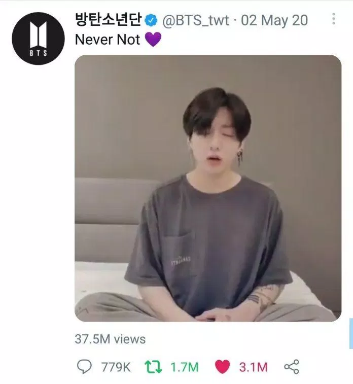 Jungkook BTS trở thành nghệ sĩ đầu tiên và duy nhất đạt được thành tích này trên Twitter BTS twitter Idol JungKook Jungkook (BTS) KPOP nghệ sĩ Nghệ sĩ duy nhất trên thế giới nghệ sĩ đầu tiên Twitter