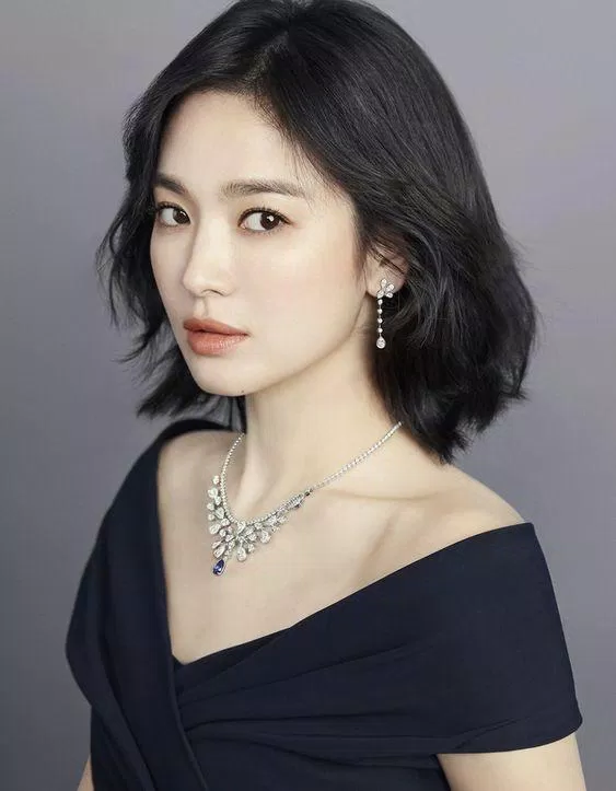 Vẻ đẹp thanh lịch của Song Hye Kyo vô cùng phù hợp với Chaumet (Nguồn: Internet) Vẻ đẹp thanh lịch của Song Hye Kyo vô cùng phù hợp với Chaumet (Nguồn: Internet)