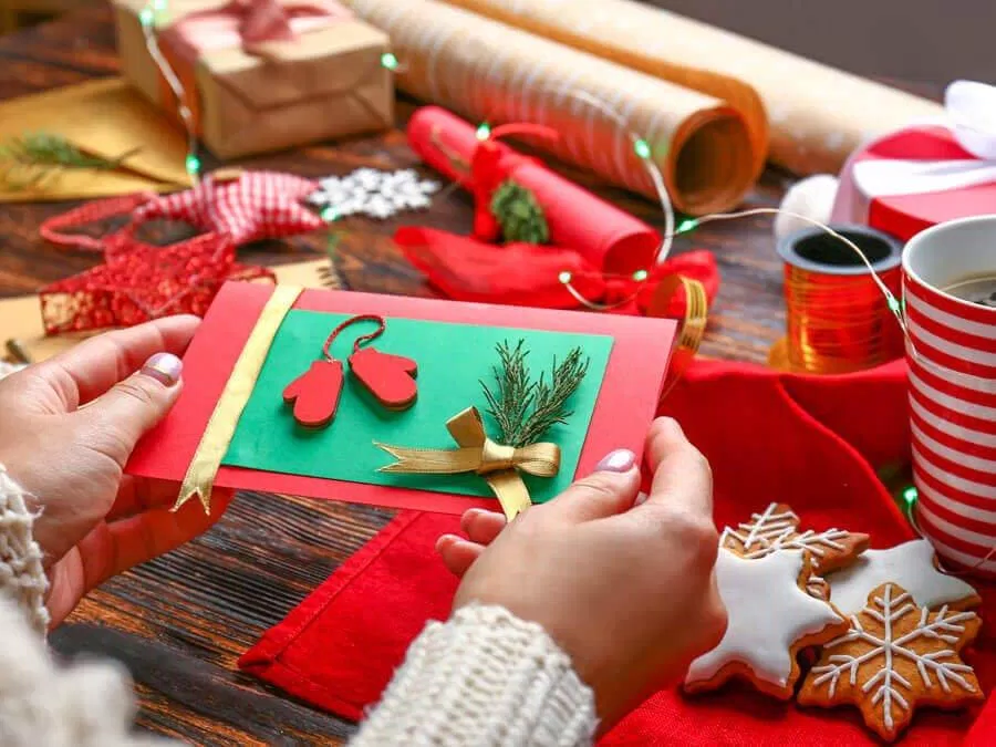 Làm đồ Handmade (Ảnh: Internet)