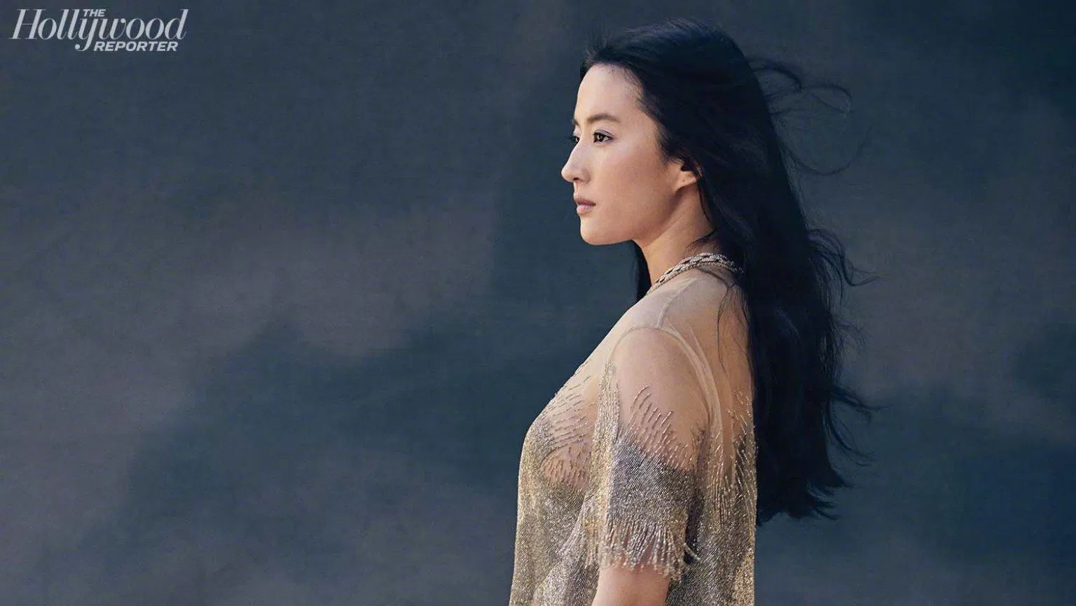 Nàng Mulan trông như một “bà thím”, đánh mất khí chất thần tiên thoát tục vốn có. (Nguồn: Internet) Nàng Mulan trông như một “bà thím”, đánh mất khí chất thần tiên thoát tục vốn có. (Nguồn: Internet)