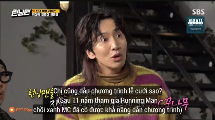 Vẻ mặt ngỡ ngàng khi nghe tin chị gái làm MC cho đám cưới của Kwang Soo.  (Ảnh: Internet)