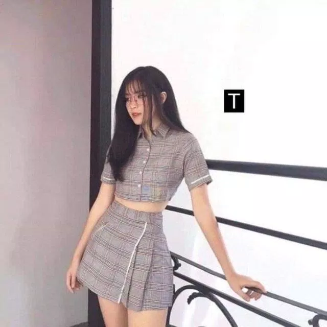 Váy caro năng động (Nguồn: Internet) Váy caro năng động (Nguồn: Internet)