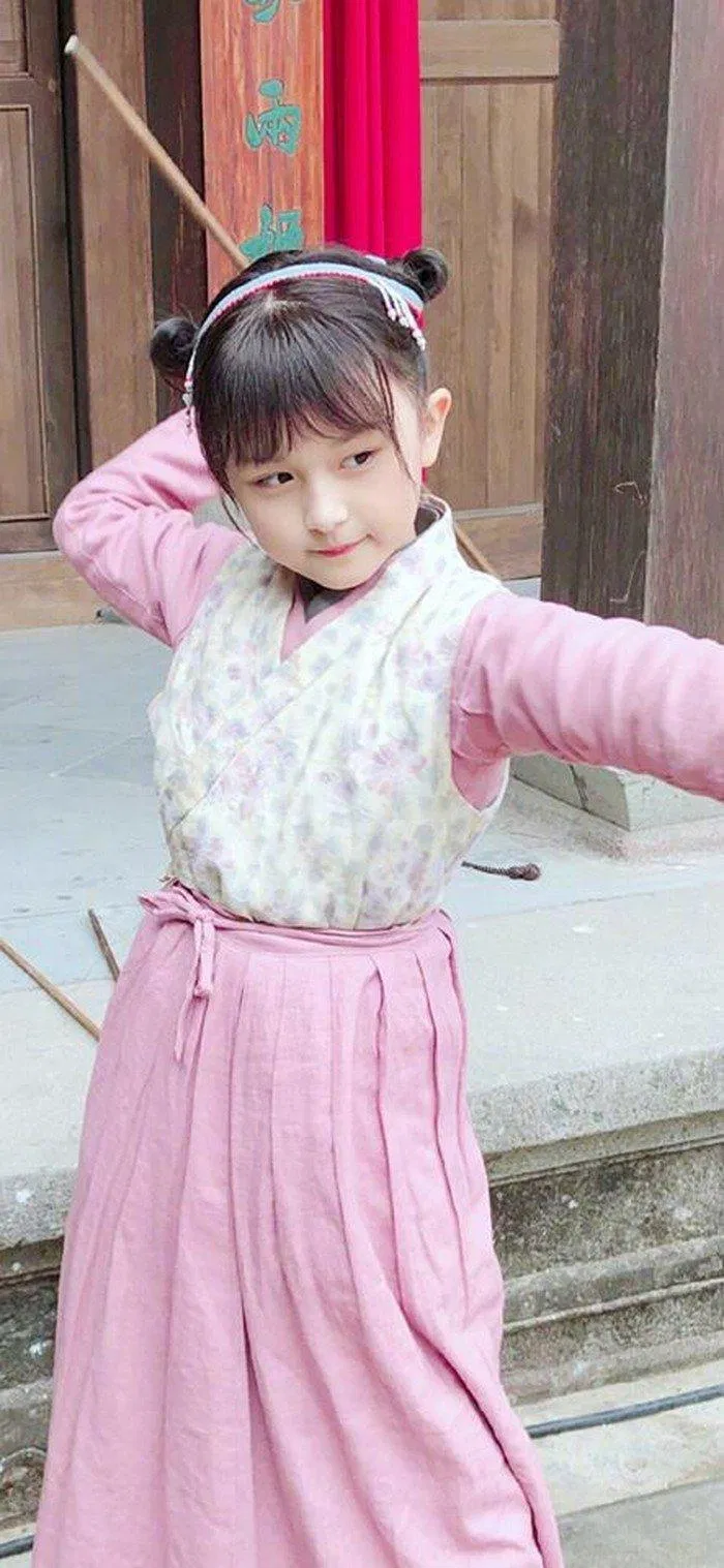 Lưu Sở Điềm khi vào vai tiểu Minh Lan (Minh Lan truyện). (Nguồn: Internet) Lưu Sở Điềm khi vào vai tiểu Minh Lan (Minh Lan truyện). (Nguồn: Internet)