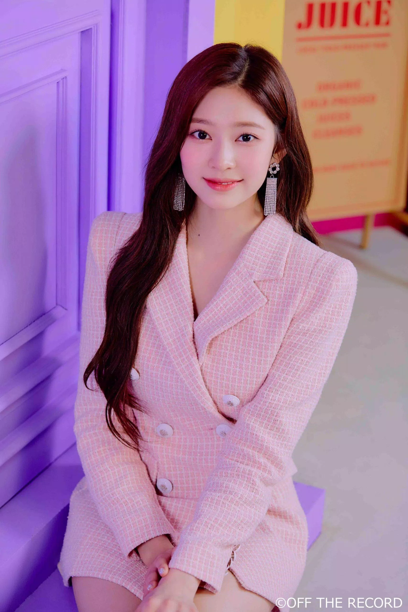 Minju cũng lọt vào danh sách này với tư cách là một trong những visual của IZ*ONE. (Nguồn: Internet)