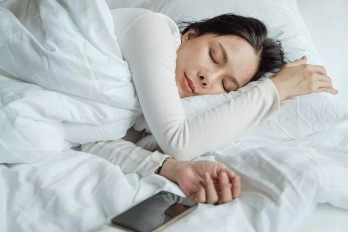 Một giấc ngủ ngắn vào buổi trưa là cần thiết cho cơ thể. (Nguồn: Internet) Một giấc ngủ ngắn vào buổi trưa là cần thiết cho cơ thể. (Nguồn: Internet)
