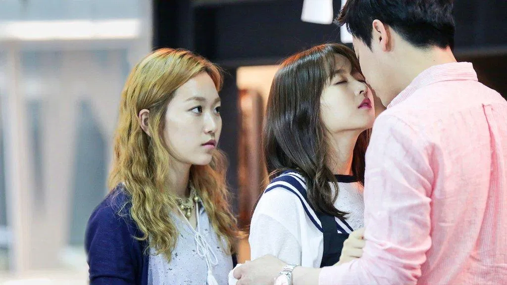 Ma nữ Soo Ae nhập vào Bong Sun nhút nhát (Nguồn: Internet)