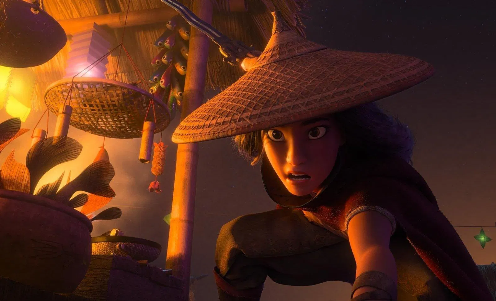 Cảnh đuổi bắt ban đêm giữa khu chợ đèn lồng mang lại cảm giác quen thuộc cho khán giả (Ảnh: Internet). Cảnh đuổi bắt ban đêm giữa khu chợ đèn lồng mang lại cảm giác quen thuộc cho khán giả (Ảnh: Internet).