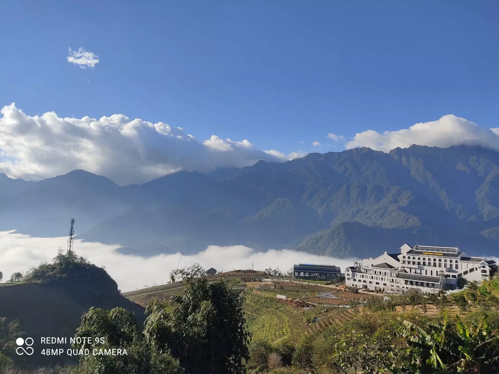 Hình ảnh được chụp bằng điện thoại tại Venice Cafe