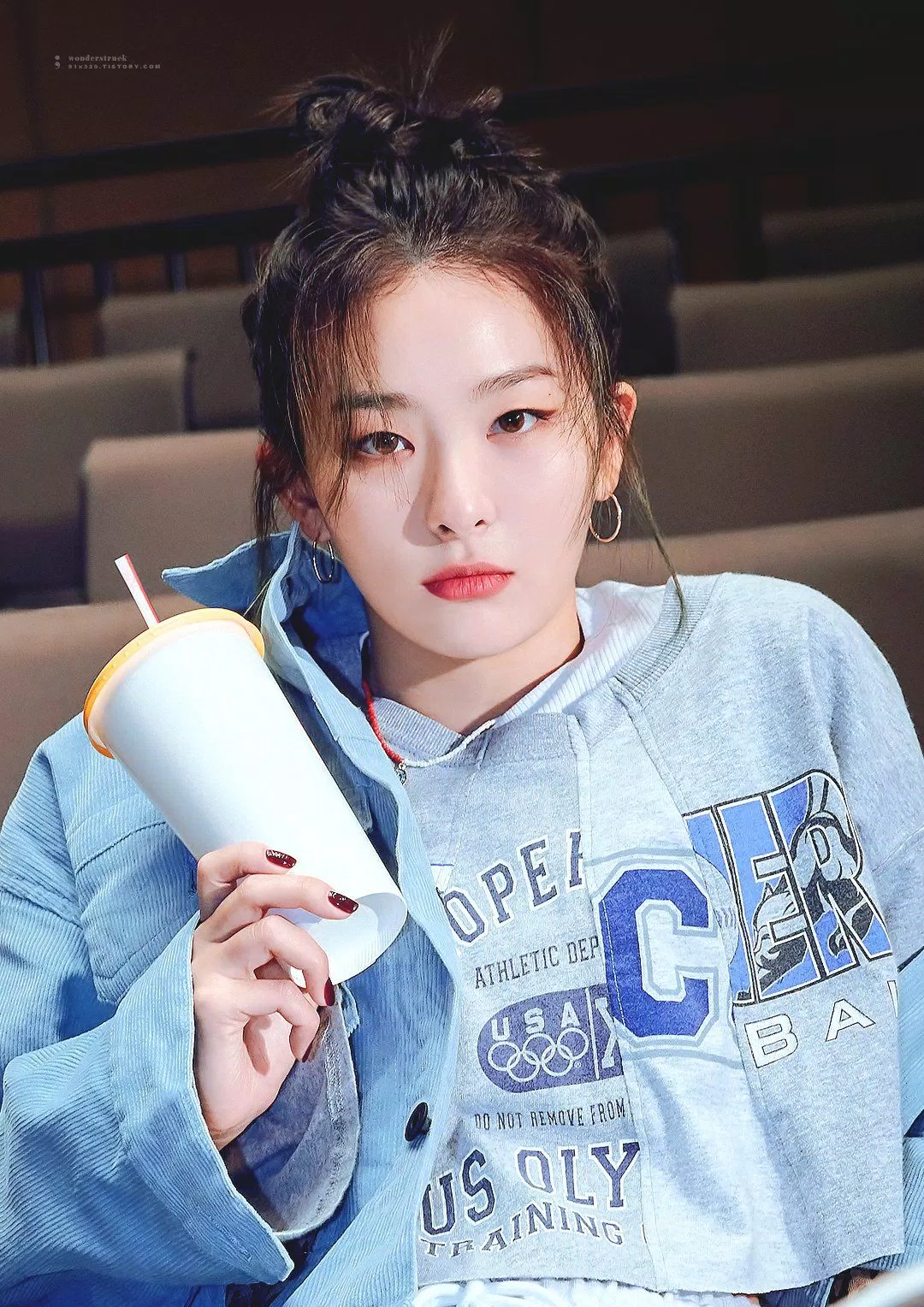 Vẻ đẹp cuốn hút đậm chất girlcrush của "nàng Gấu" Seulgi đã giành được vị trí thứ 9. (Nguồn: Internet)