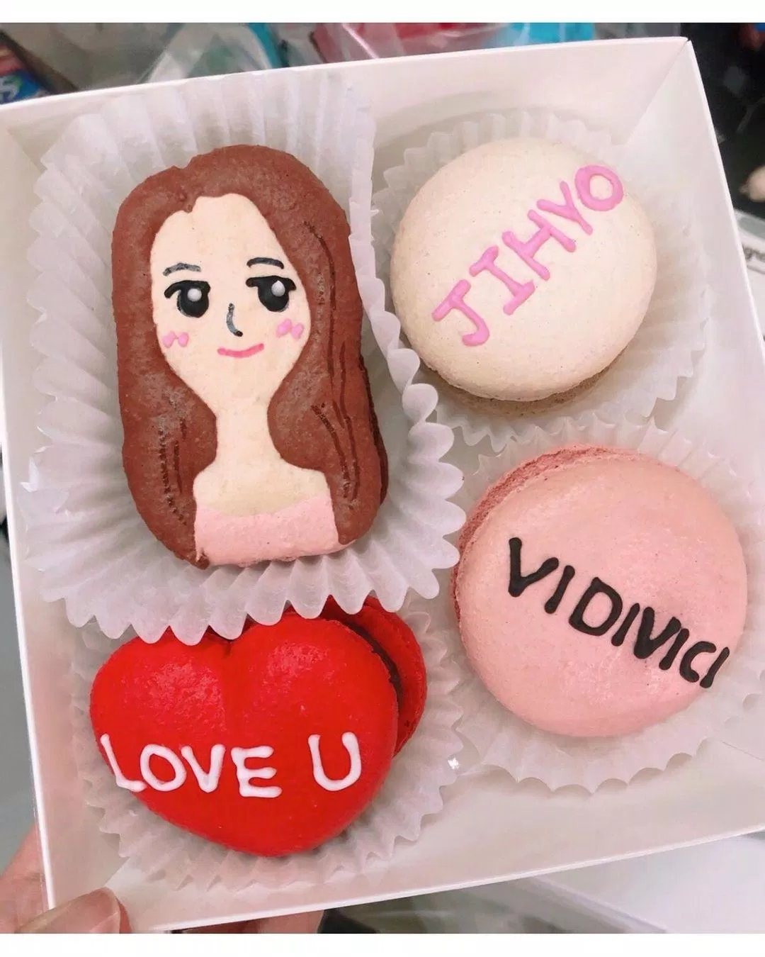 Những món quà đáng yêu mà Song Ji Hyo nhận được từ công ty. (Ảnh : Internet). Những món quà đáng yêu mà Song Ji Hyo nhận được từ công ty. (Ảnh : Internet).