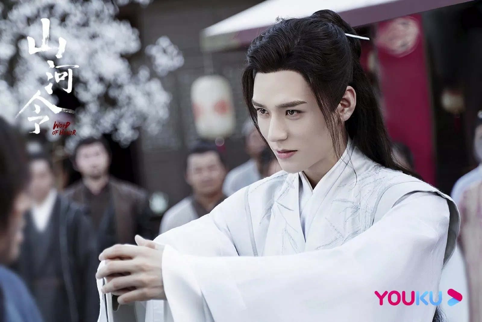 Cung Tuấn rất hợp với tạo hình cổ trang trong Thiên Nhai Khách. (Ảnh: Internet)