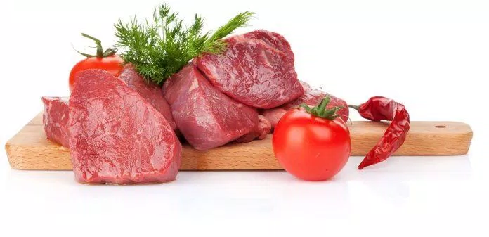 Thịt đỏ là thực phẩm thiết yếu trong bữa ăn hàng ngày. (Nguồn: Internet)