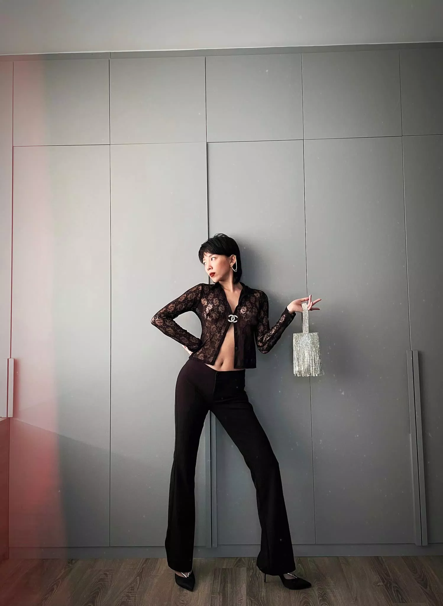 Vóc dáng chuẩn không cần chỉnh của cô khiến người hâm mộ suýt xoa (Nguồn: Internet) Vóc dáng chuẩn không cần chỉnh của cô khiến người hâm mộ suýt xoa (Nguồn: Internet)