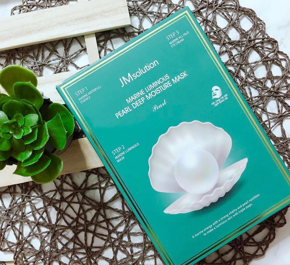 Mặt nạ JM Solution Marine Luminous Pearl Mask tích hợp 3 bước dưỡng da vô cùng hiệu quả (Nguồn: Internet).