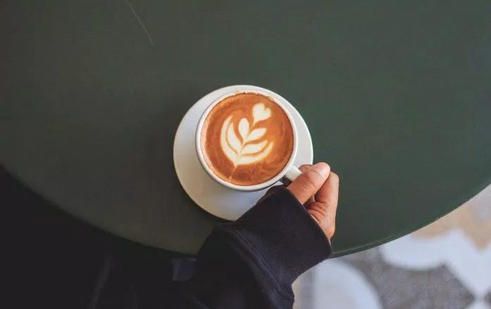 Uống cà phê có thể gây khó ngủ. (Nguồn: Internet) Uống cà phê có thể gây khó ngủ. (Nguồn: Internet)
