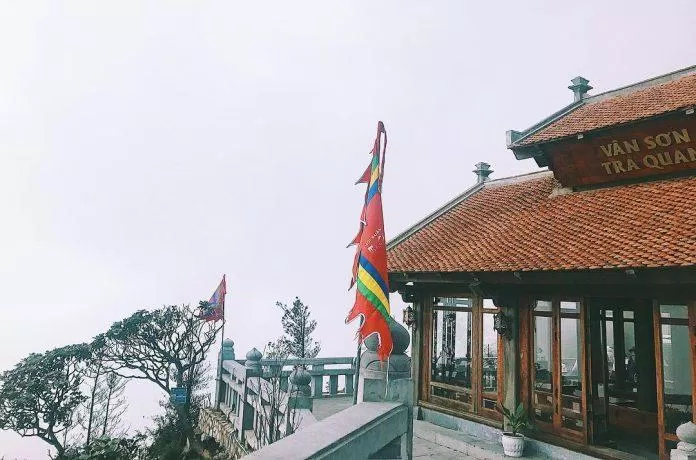 Vân Sơn Trà Quán có không gian yên tĩnh, nhẹ nhàng (Nguồn: Internet)