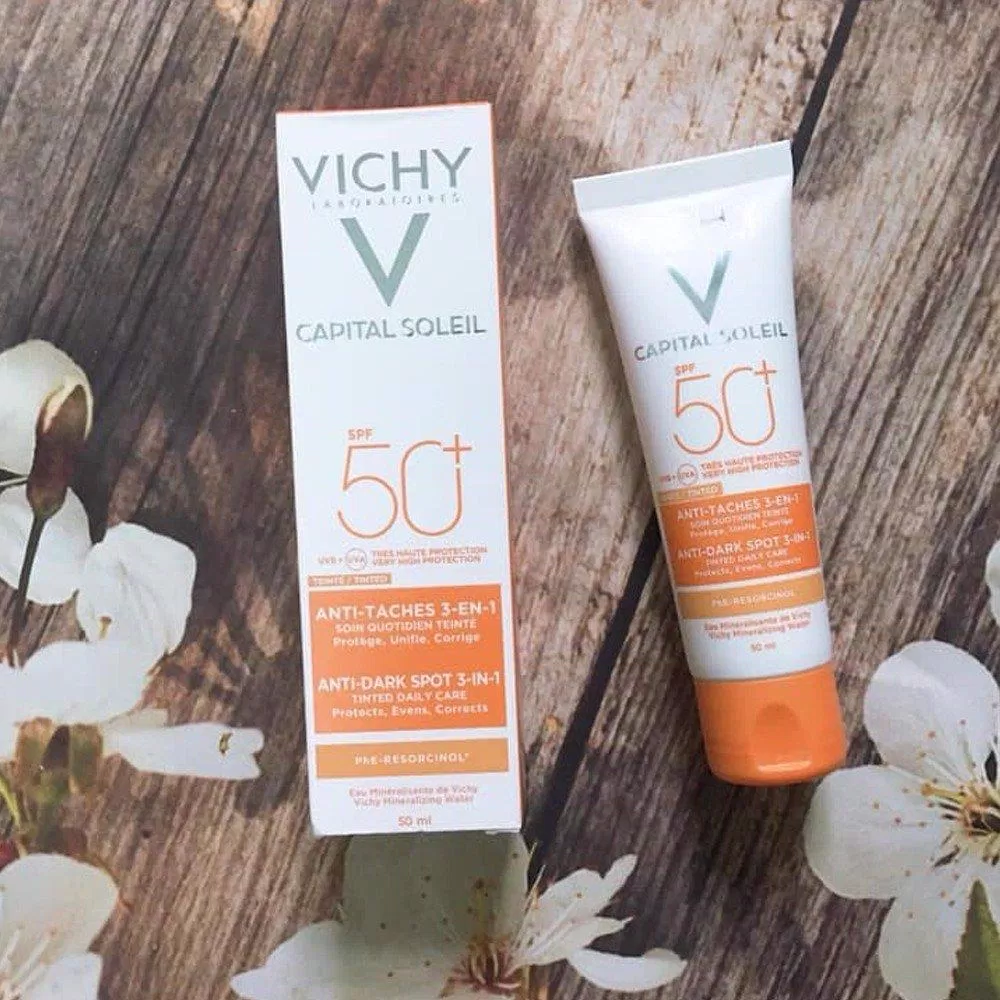 Kem chống nắng Vichy Capital Soleil Anti-Dark Spot 3-in-1 SPF 50 UVA + UVB (ảnh: internet)