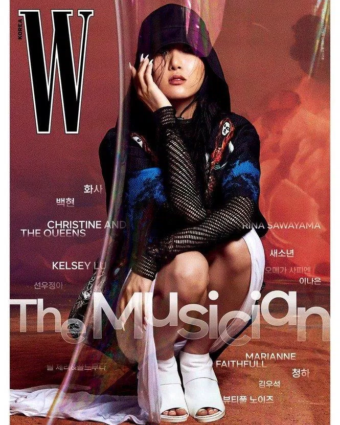 Vẫn phong cách đặc trưng nổi bật của Hwasa quyến rũ và huyền bí (Nguồn: Internet) Vẫn phong cách đặc trưng nổi bật của Hwasa quyến rũ và huyền bí (Nguồn: Internet)