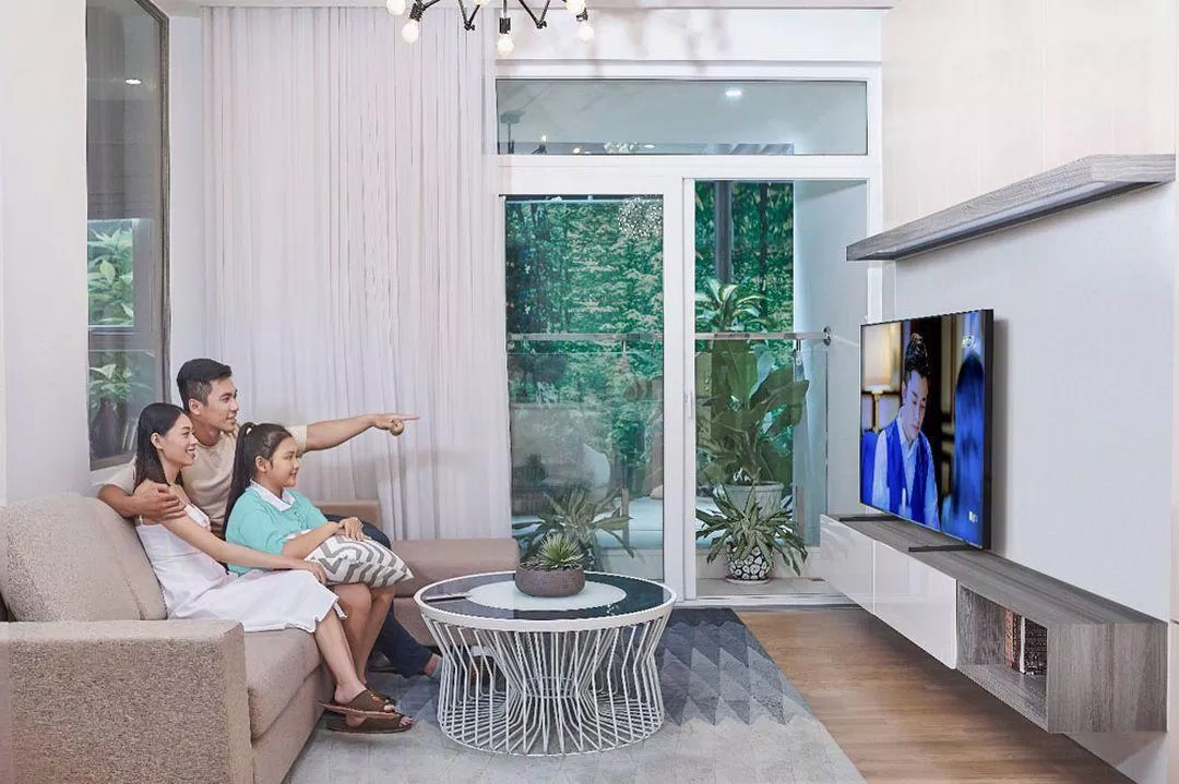 Xem phim (Ảnh: Internet)