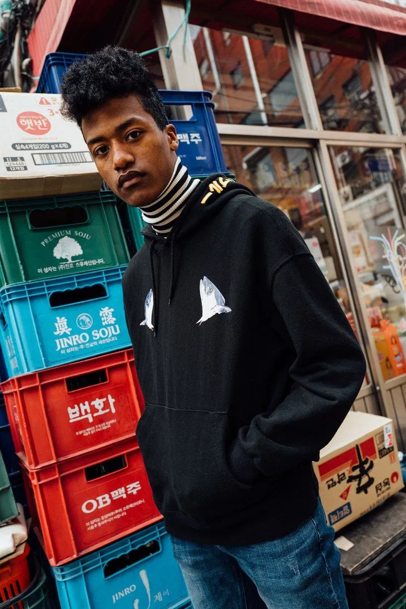 Người mẫu da đen đầu tiên của Hàn Quốc, Han Hyun Min, đã vươn lên trong thế giới thời trang bất chấp sự phân biệt chủng tộc mà anh gặp phải. (Nguồn: Internet)