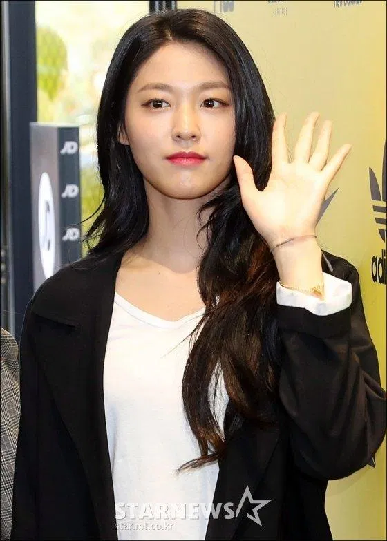 Seolhyun trở thành một trong những biểu tượng sắc đẹp quyến rũ hàng đầu Kpop. (Nguồn: Internet)