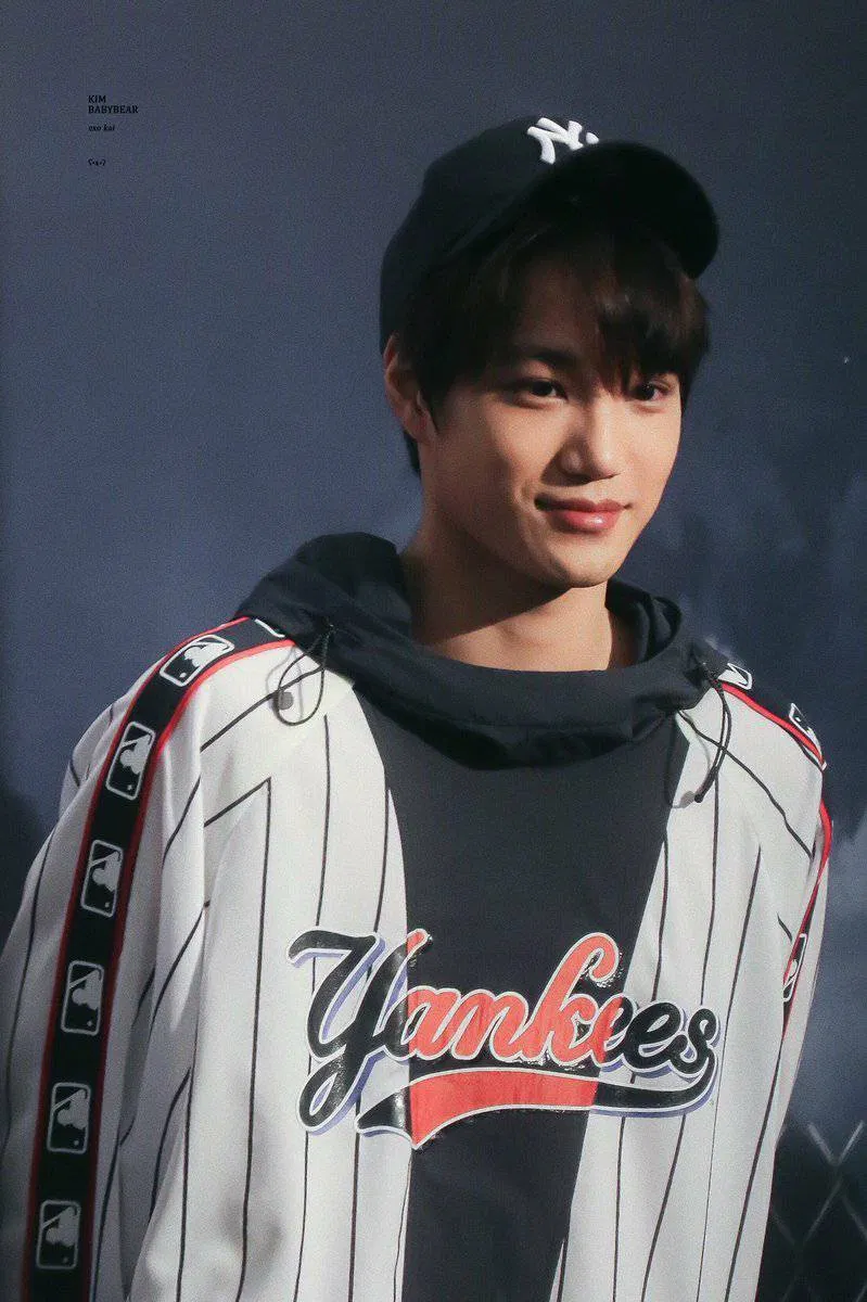 Thành công của Kai cả với tư cách là một ca sĩ và một người mẫu, đã chứng minh rằng làn da rám nắng tự nhiên của nam idol thực sự rất cuốn hút. (Nguồn: Internet)