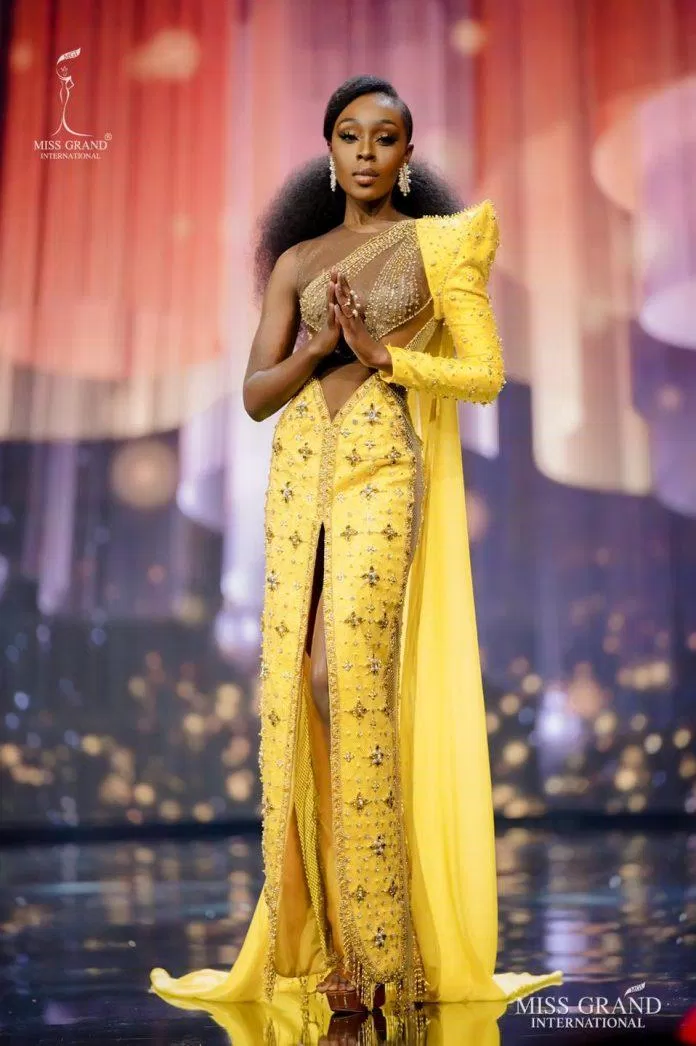 Abena Appiah trong trang phục dạ hội tại Miss Grand Internatinal 2020 ( nguồn: internet)