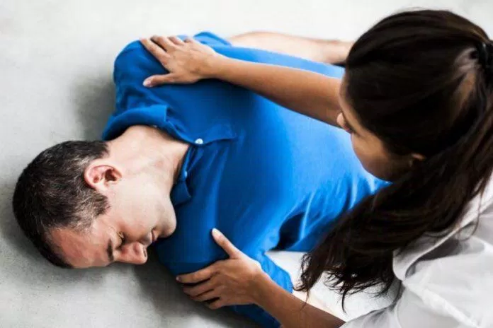 Nhiều người rất ngại tiếp xúc với bệnh nhân động kinh vì sợ lây bệnh, điều đó có đúng không? (Ảnh: Internet). Nhiều người rất ngại tiếp xúc với bệnh nhân động kinh vì sợ lây bệnh, điều đó có đúng không? (Ảnh: Internet).