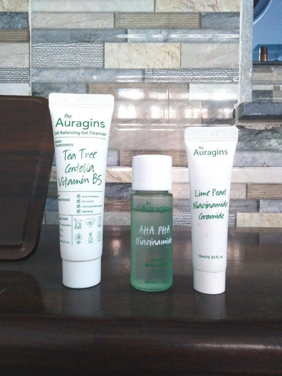 Bộ sản phẩm The Auragins hỗ trợ trị mụn, phục hồi và làm dịu da (nguồn: BlogAnChoi).