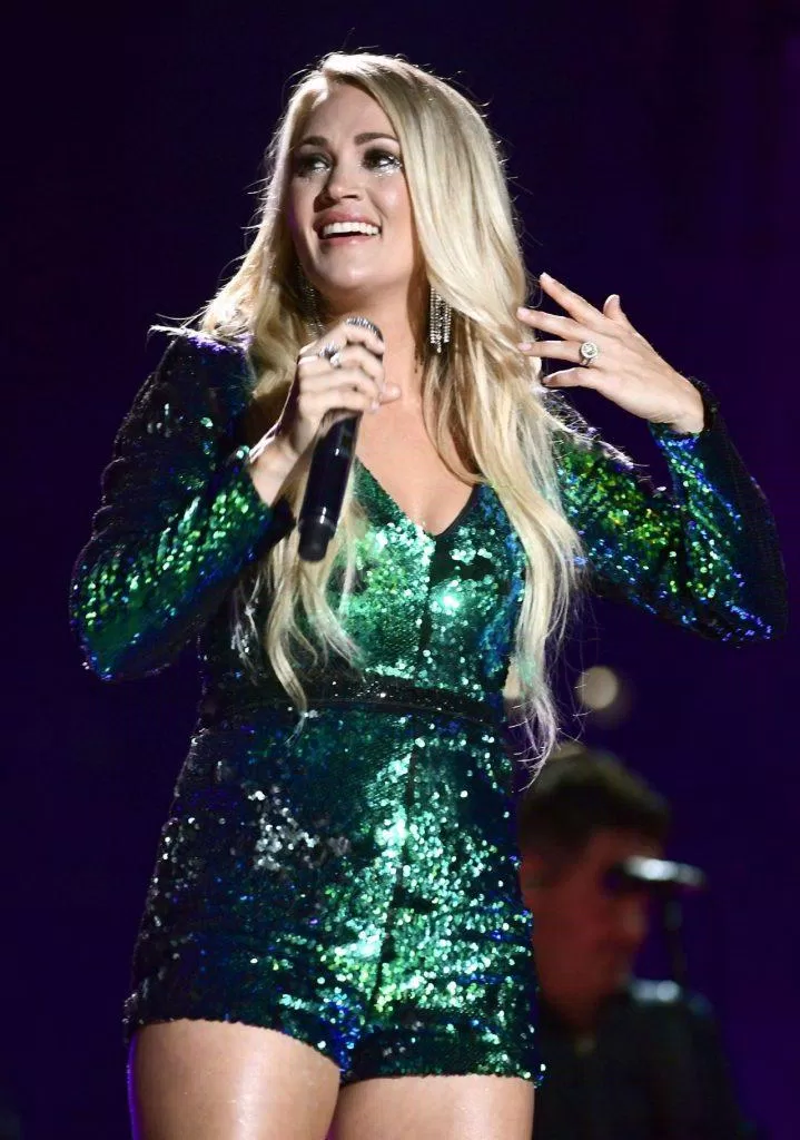 Nữ ca sĩ kiêm nhạc sĩ Carrie Underwood từng chiến thắng cuộc thi American Idol và đoạt nhiều giải Grammy danh giá (Ảnh: Internet). Nữ ca sĩ kiêm nhạc sĩ Carrie Underwood từng chiến thắng cuộc thi American Idol và đoạt nhiều giải Grammy danh giá (Ảnh: Internet).