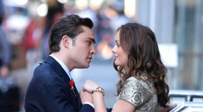 Gossip Girl là bộ phim được chuyển thể từ tiểu thuyết cùng tên của tác giả Cecily von Ziegesar (Ảnh: Internet).